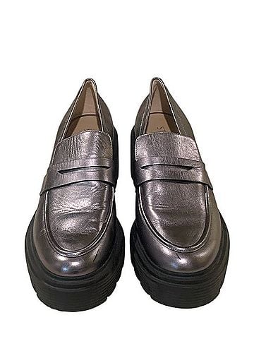 Stuart Weitzman Soho Mule/Clog (view 2)