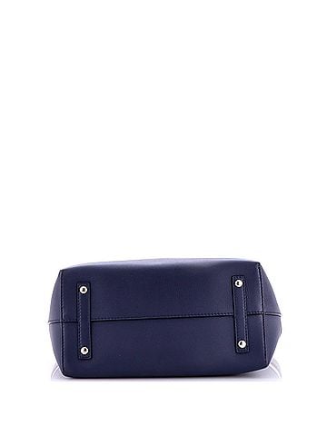 Burberry Belt Tote Leather Medium (view 2)