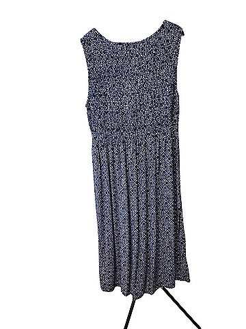 Croft & Barrow Casual Dress (view 2)