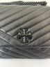 Tory Burch Kira Convertible Chevron Quilted Leather Black Powder Coated Gold Hardware Leather Shoulder Bag - photo 5