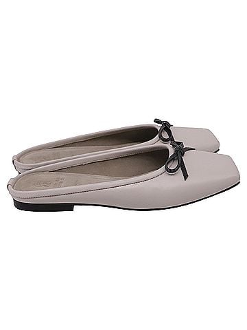 Brunello Cucinelli Brunello Cucinelli Monili Leather Mules in Grey Leather (view 1)