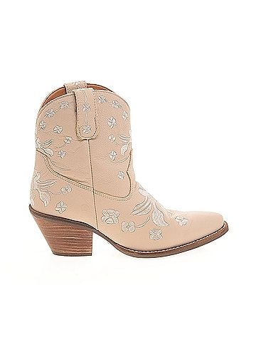 Dingo Dingo Ankle Boots (view 1)