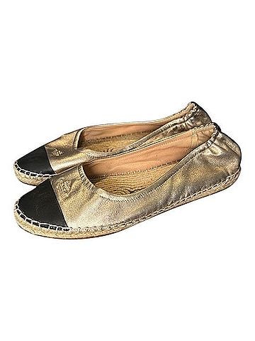Coach Flats (view 1)