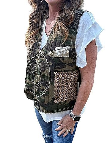 Pol Oversized Camo Under The Radar Patch Vest Vest (view 2)