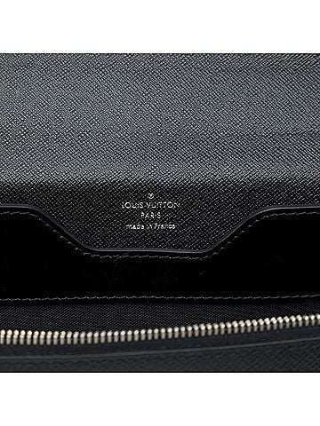 Louis Vuitton Taiga Neo Robusto 2 Briefcase (view 2)