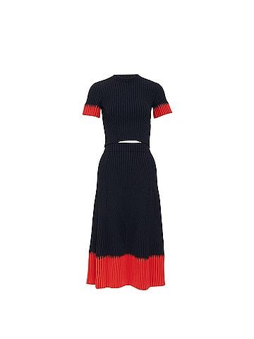 Alexander McQueen Alexander McQueen 2018 Black Red Chevron Crop Top Skirt Set (view 1)