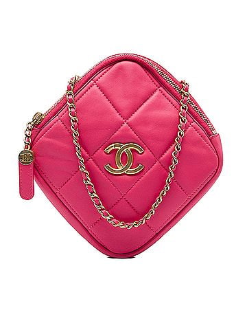 Chanel CC Quilted Lambskin Diamond Clutch with Chain (view 1)