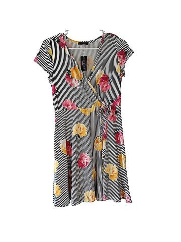 Discreet Casual Dress (view 1)