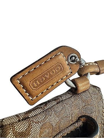 Coach Wristlet (view 2)