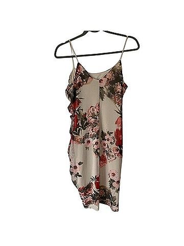 Charlotte Russe Floral Mesh Bodycon Dress Cocktail Dress (view 2)
