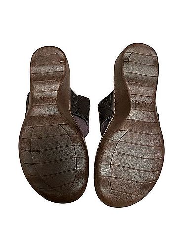 Clarks Sandals (view 2)