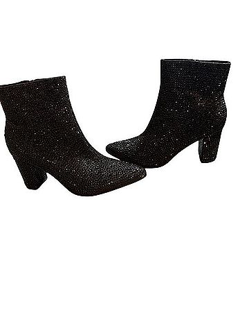 Forever 21 Ankle Boots (view 2)