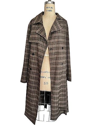 Jennifer Lopez Coat (view 1)