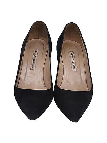 Manolo Blahnik Manolo Blahnik Pointed Toe Pumps in Black Suede (view 2)