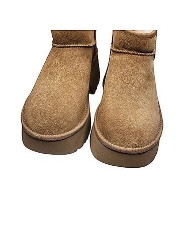 Ugg Platform Boots Ankle Boots (view 2)
