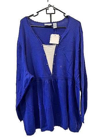 Liz & Me Long Sleeve Blouse (view 1)