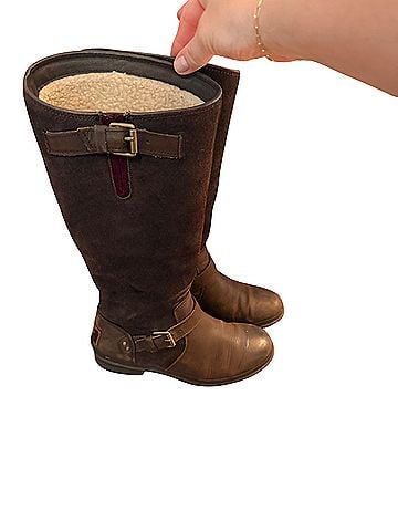 Ugg UGG Boots (view 2)