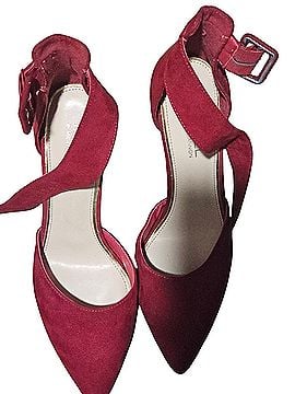 Michael Heels (view 1)