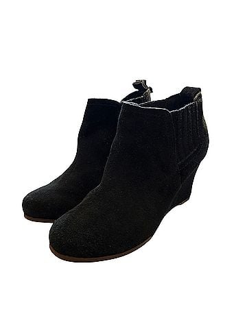 DV Wedges (view 1)