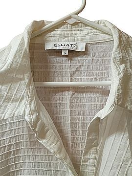 Elliatt Elliatt Button-Down Shirt (view 1)