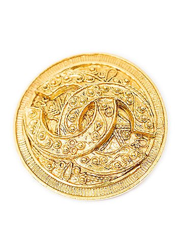 Chanel CC Round Brooch (view 1)