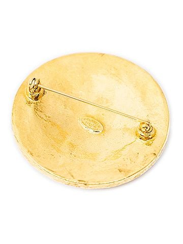 Chanel CC Round Brooch (view 2)