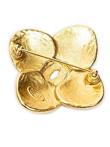 Chanel CC Grapevine Motif Clover Brooch (view 2)