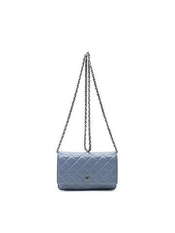 Chanel Classic Wallet On Chain (view 1)