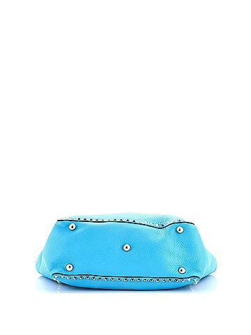 Valentino Garavani Rockstud Tote Pebbled Leather Medium (view 2)