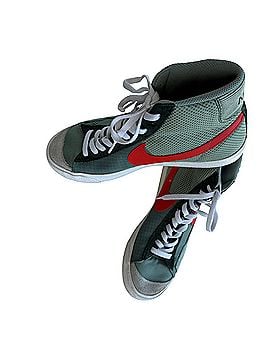 Nike Nike Sneakers (view 2)