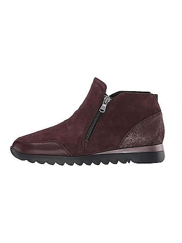 Munro American Women's Danika Ankle Bootie in Wine Suede (view 2)