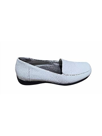 Trotters Women's Jenn Wide Shoe in White (view 1)