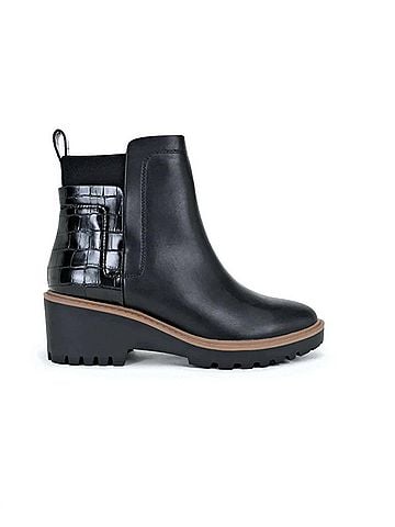 SODA Women's Platform Chunky Boot in Black (view 1)