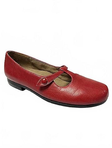 Munro American Women's Avalon Flats in Red Leather (view 1)
