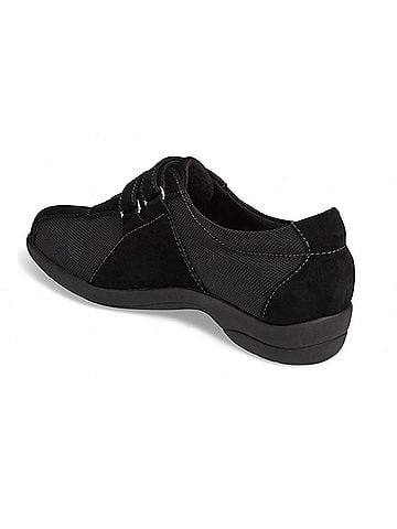 Munro American Women's Joliet Slip On Sneaker in Black (view 2)