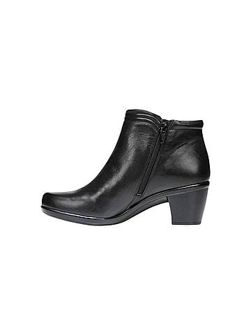 Naturalizer Women's Elisabeth Boots in Black (view 2)