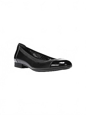 Naturalizer Women's Therese Flat Shoes in Black (view 2)