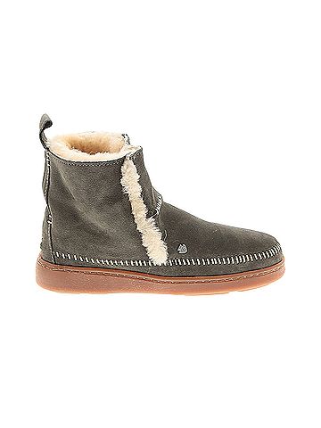 Minnetonka Minnetonka Ankle Boots (view 1)