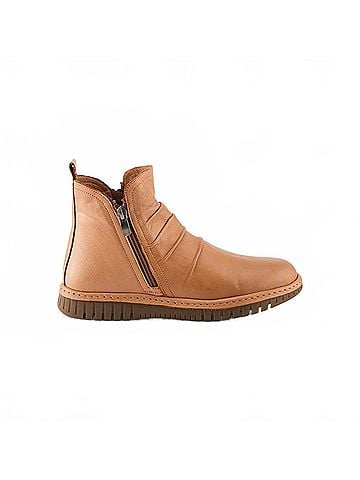 Spring Step Women's Rosado Boots in Camel (view 1)