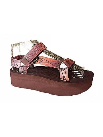 Teva Women's Universal Sunscape Sandal in Red (view 1)