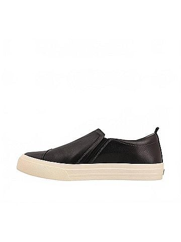Taos Women's Twin Gore X Shoe in Black (view 2)