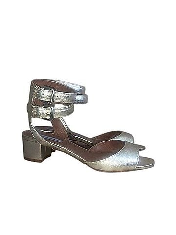 Tabitha Simmons Aimee Heels (view 1)