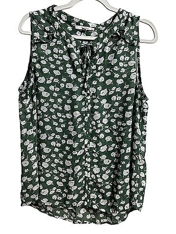 Fun2Fun Sleeveless Blouse (view 1)