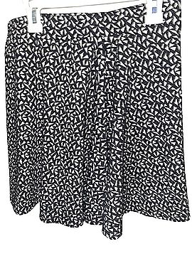 Mossimo Casual Skirt (view 2)