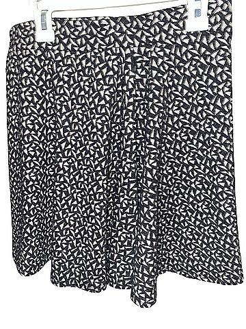 Mossimo Casual Skirt (view 2)