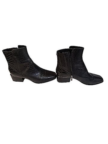 Donald J Pliner Azia Ankle Boots (view 2)