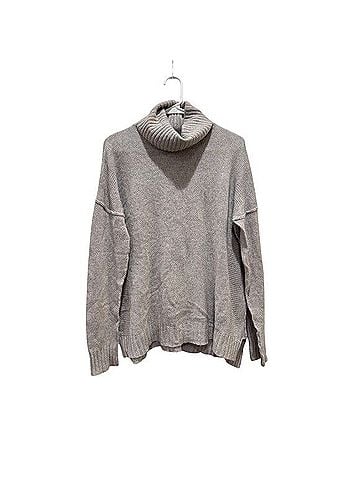 360 Sweater Cashmere Pullover Sweater (view 2)