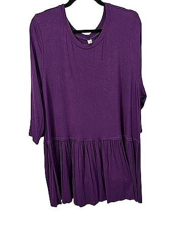 Zenana Outfitters Short Sleeve T-Shirt (view 1)