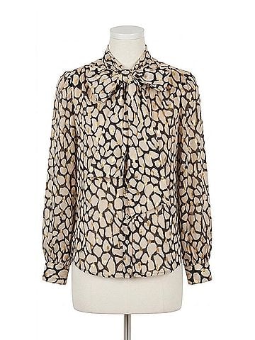 Traffic People Stepping Stones Bonnie Blouse in White (view 1)
