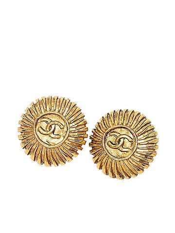 Chanel Chanel Vintage Round Earrings, Gold Plated, Women's. (view 1)